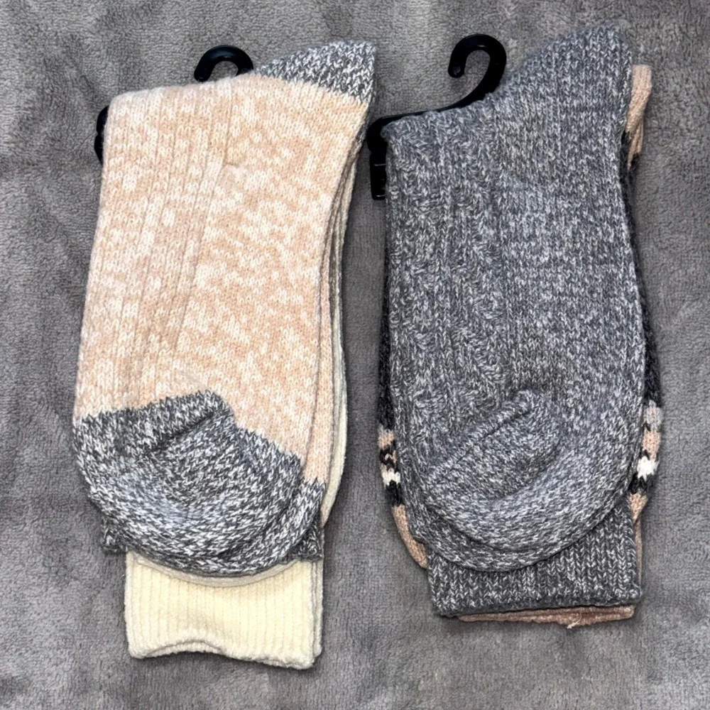 Muk Luks Cozy Up Your Life Crew Height Socks Women OS (6-11) Heather 4 Pair Pack